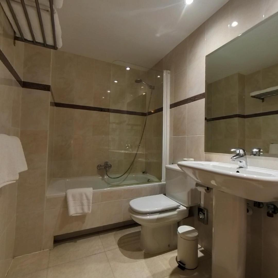 Hotel Cubil Пас де ла Каса Екстериор снимка