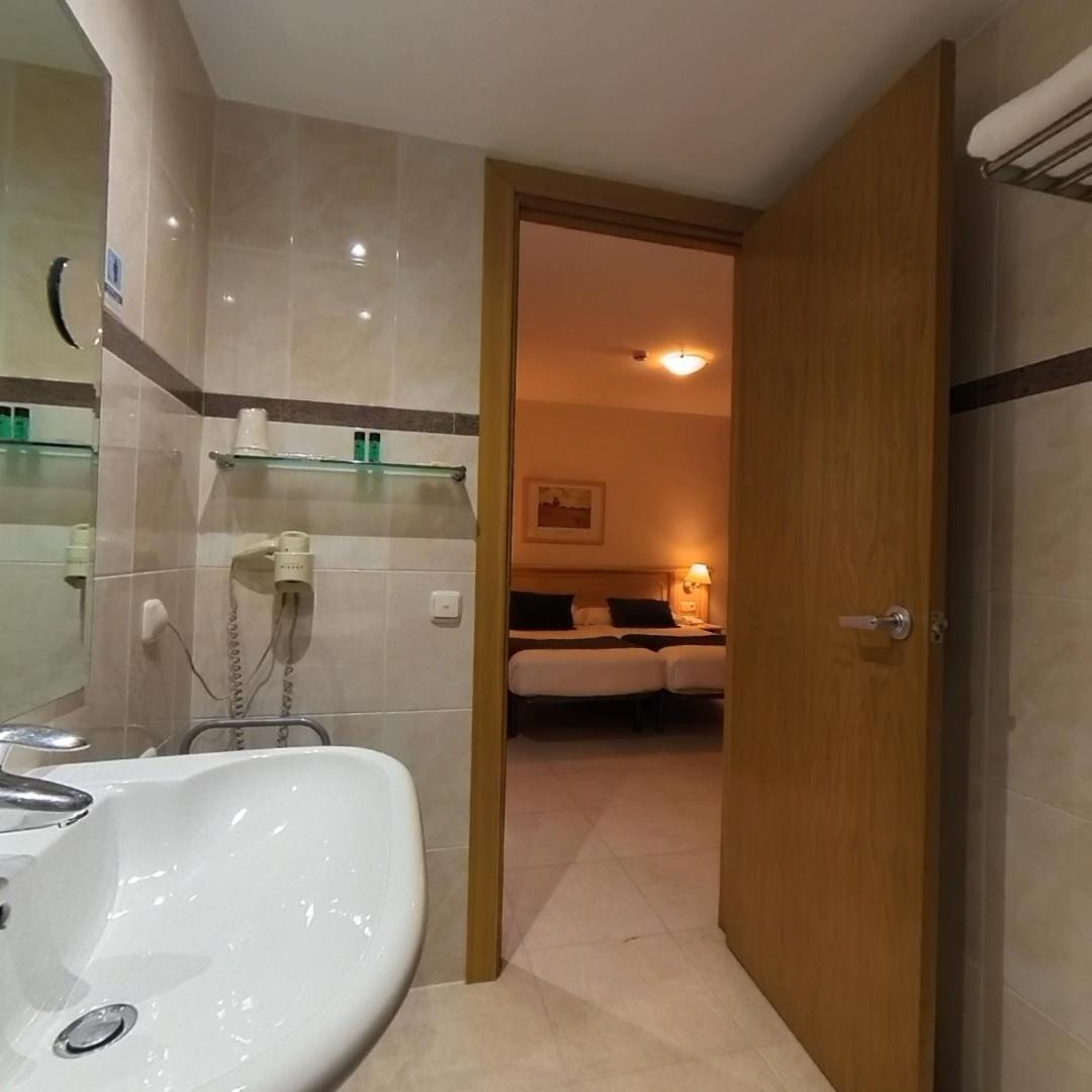 Hotel Cubil Пас де ла Каса Екстериор снимка