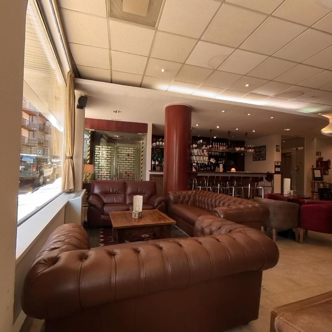 Hotel Cubil Пас де ла Каса Екстериор снимка